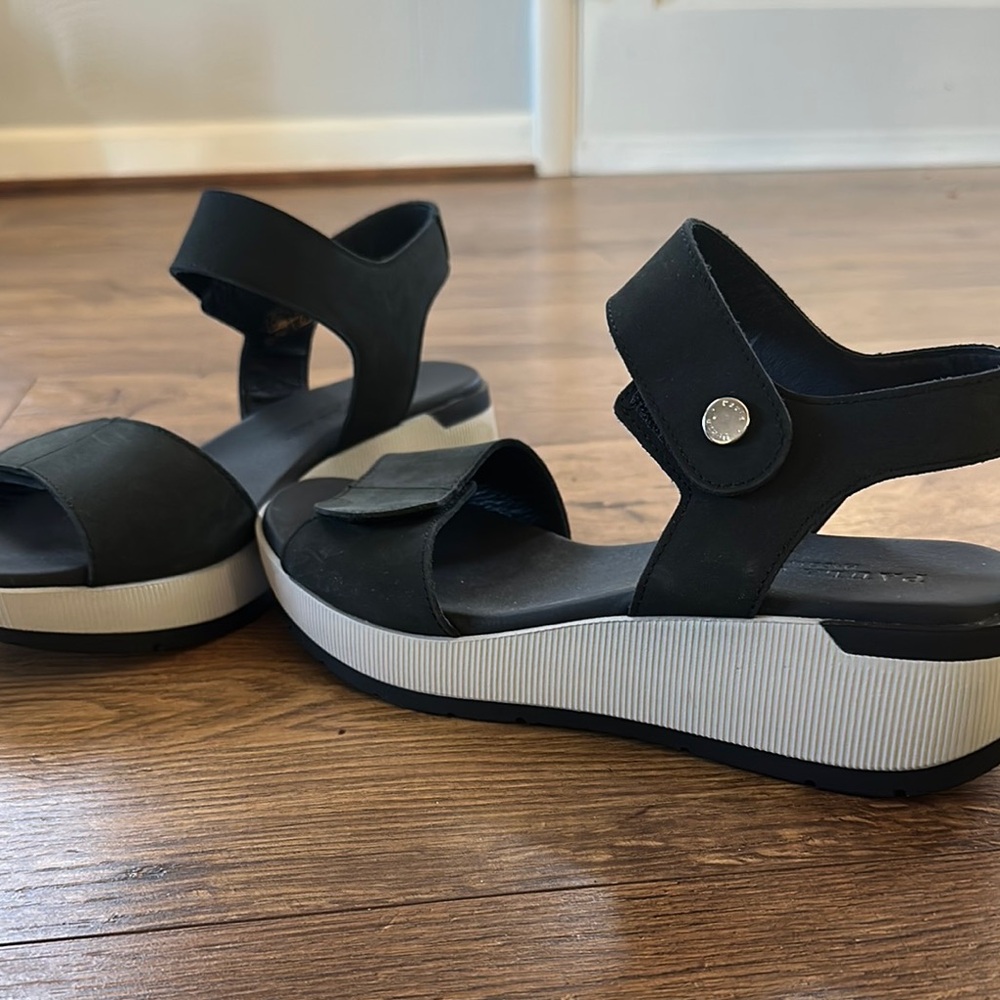 Black Women's Sandals